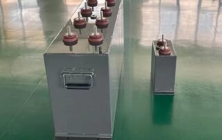 Condensateur de stockage d'énergie par impulsion