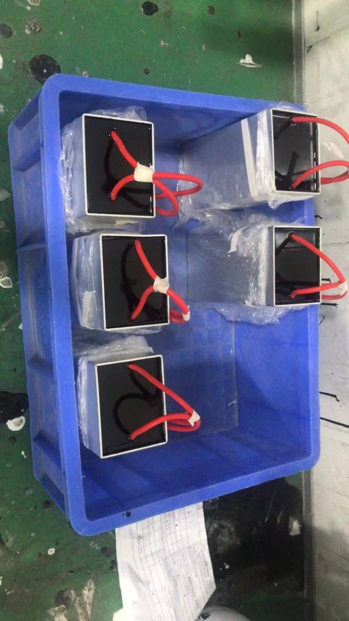 Amerika Marked VA 1.0UF 10000V Lavet i Kina Højspændingsfilmkondensator til medicinsk PEMF Pulserende elektromagnetisk feltterapimaskine